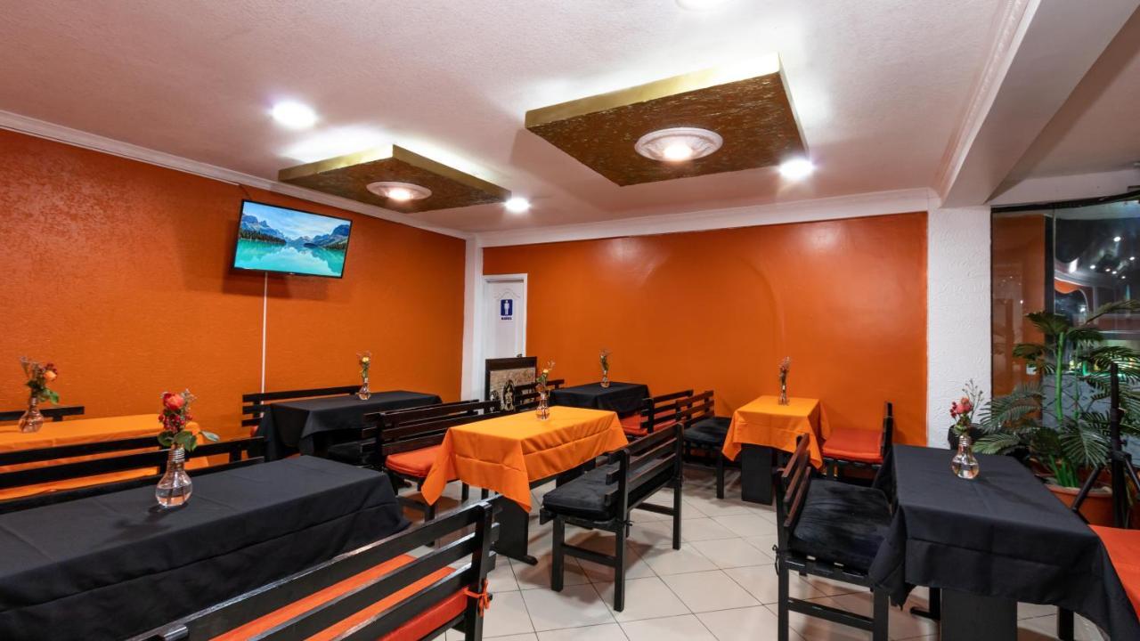 Hotel Miraflores Ibarra Exterior photo